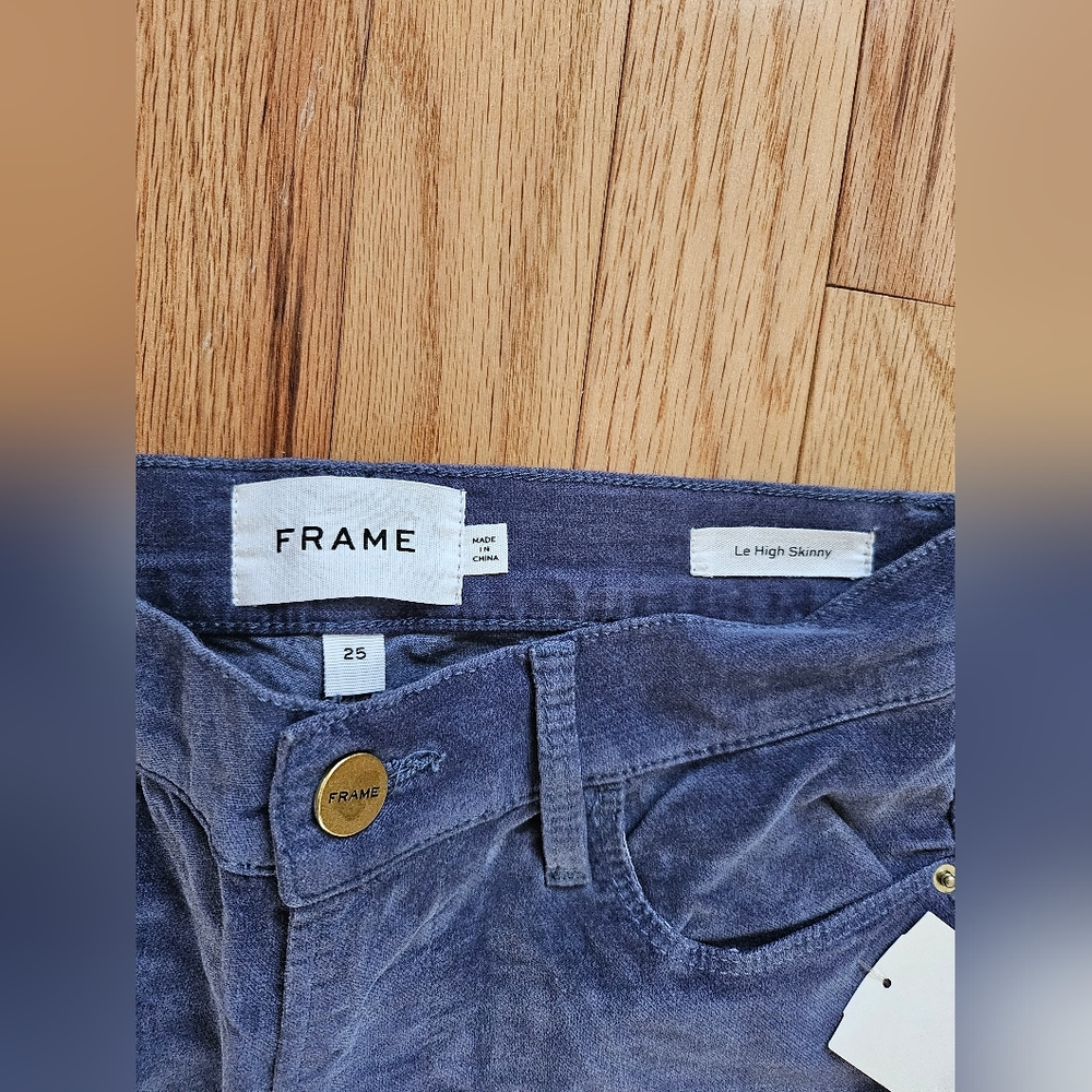 Frame Jeans - Picture 2 of 3
